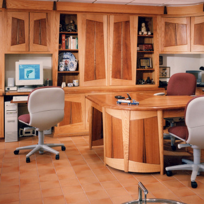 Custom Office, feature, by Ray Kelso